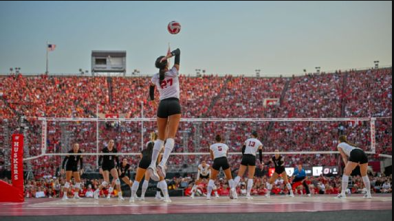 Nebraska, USA: Women’s Volleyball Game Breaks World Record